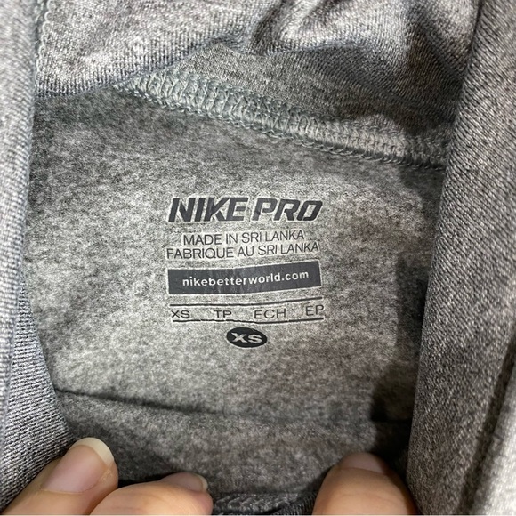 Nike Pro Women's Drawstring High Neck Turtleneck Pullover Shirt Top Gray Size XS - Picture 4 of 6